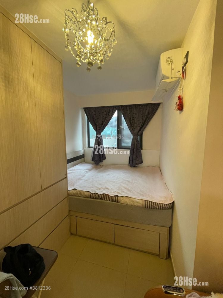 村屋 售盤 3 房 , 2 浴室 700 平方呎