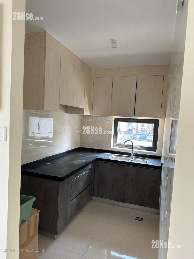 村屋 售盤 3 房 , 1 浴室 700 平方呎