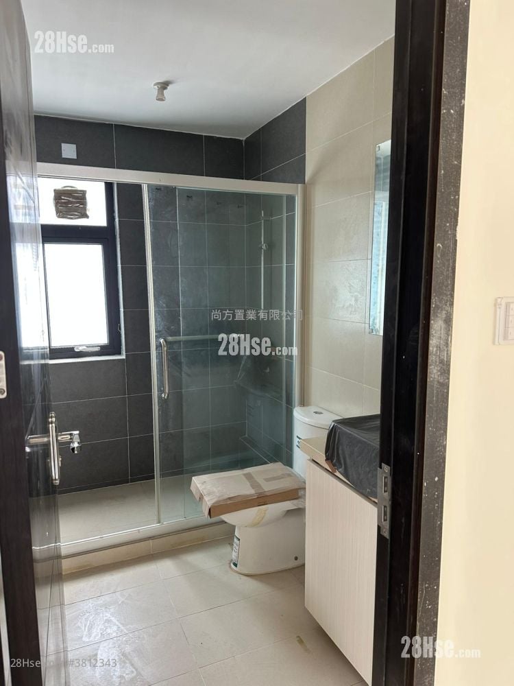 村屋 售盤 3 房 , 1 浴室 700 平方呎