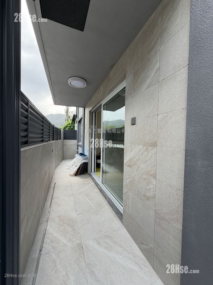 Village Sell 4 Bedrooms , 3 Bathrooms 1,400 ft²