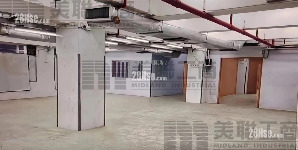 Mercantile Industrial & Warehouse Building Sell 4 Toilets