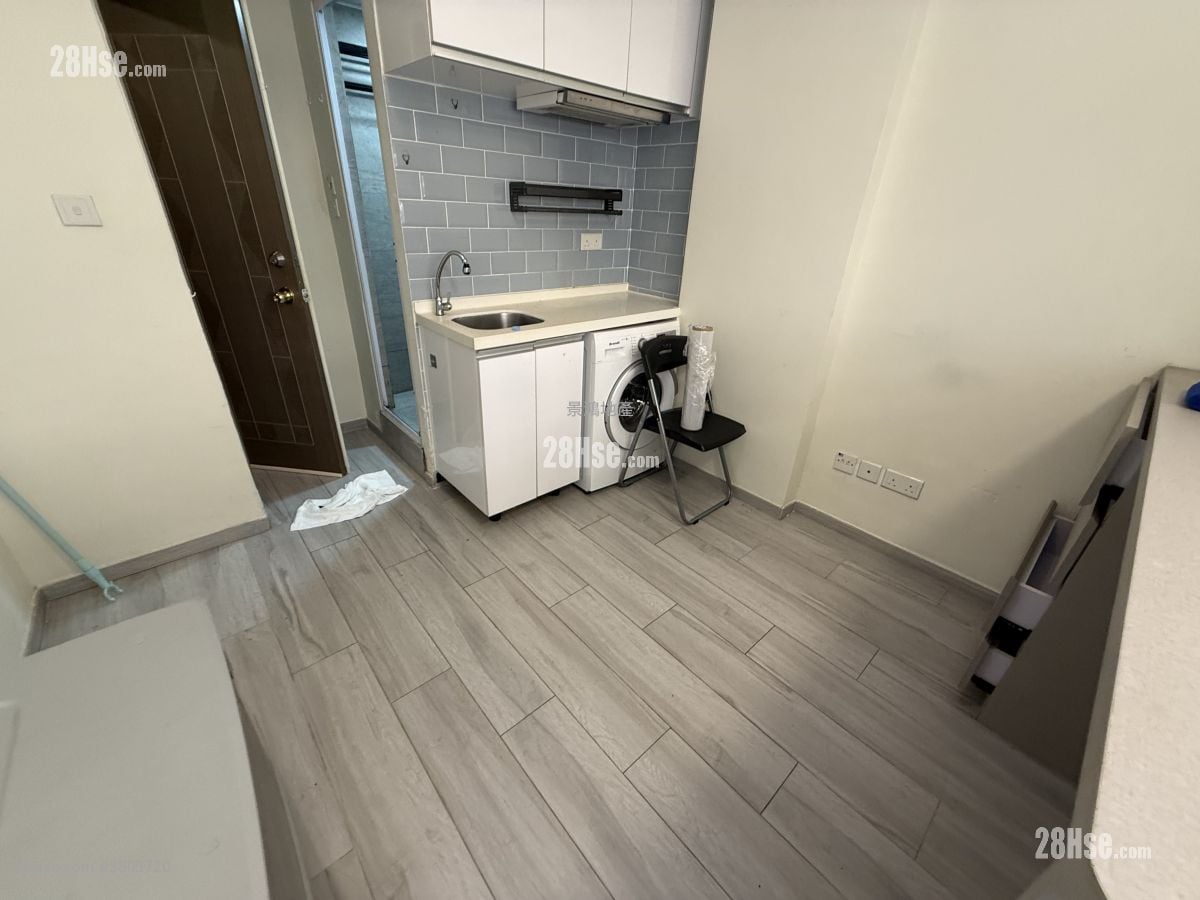 Man Fai Building Rental Studio , 1 Bathroom 170 ft²