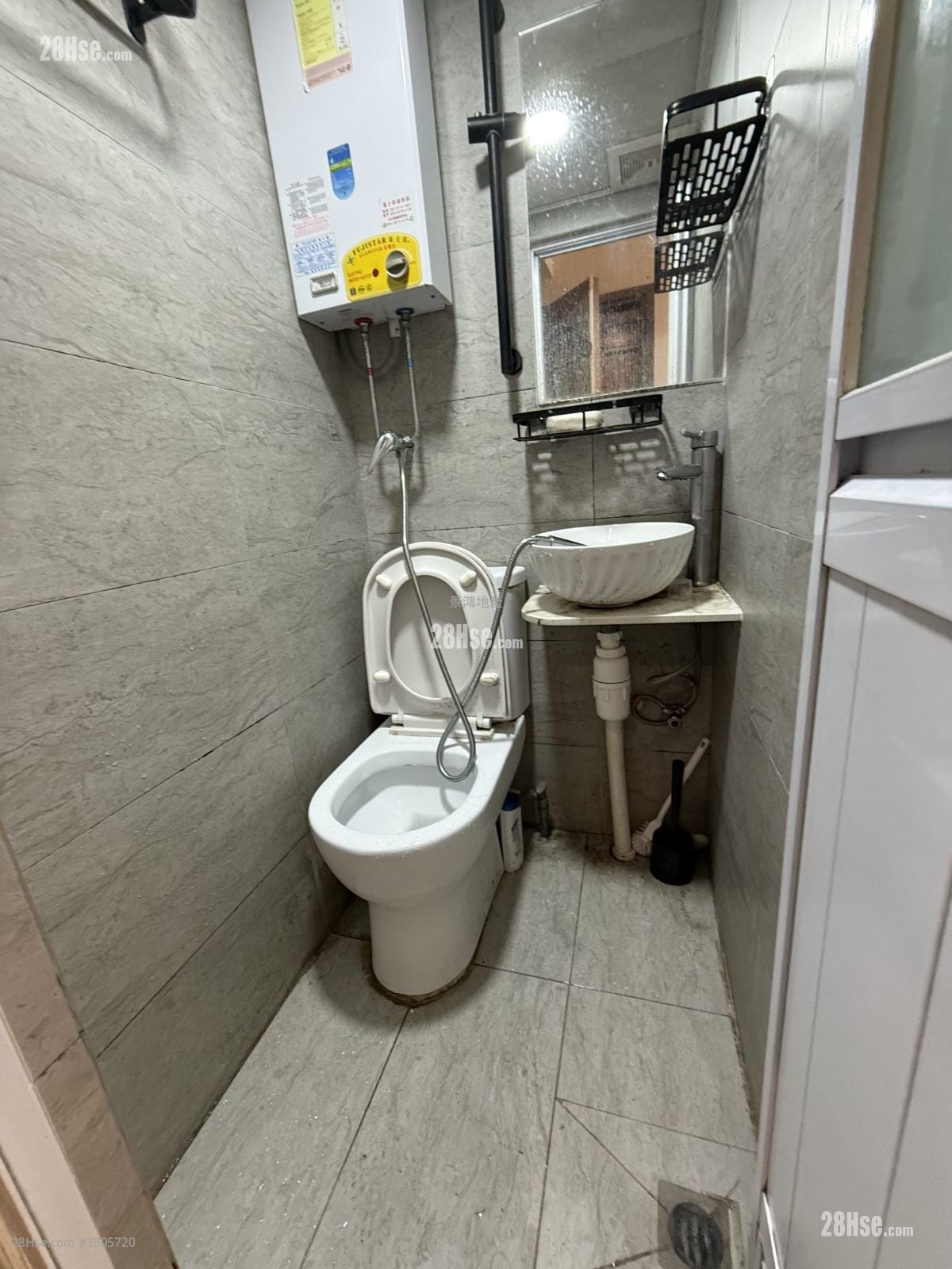 Man Fai Building Rental Studio , 1 Bathroom 170 ft²