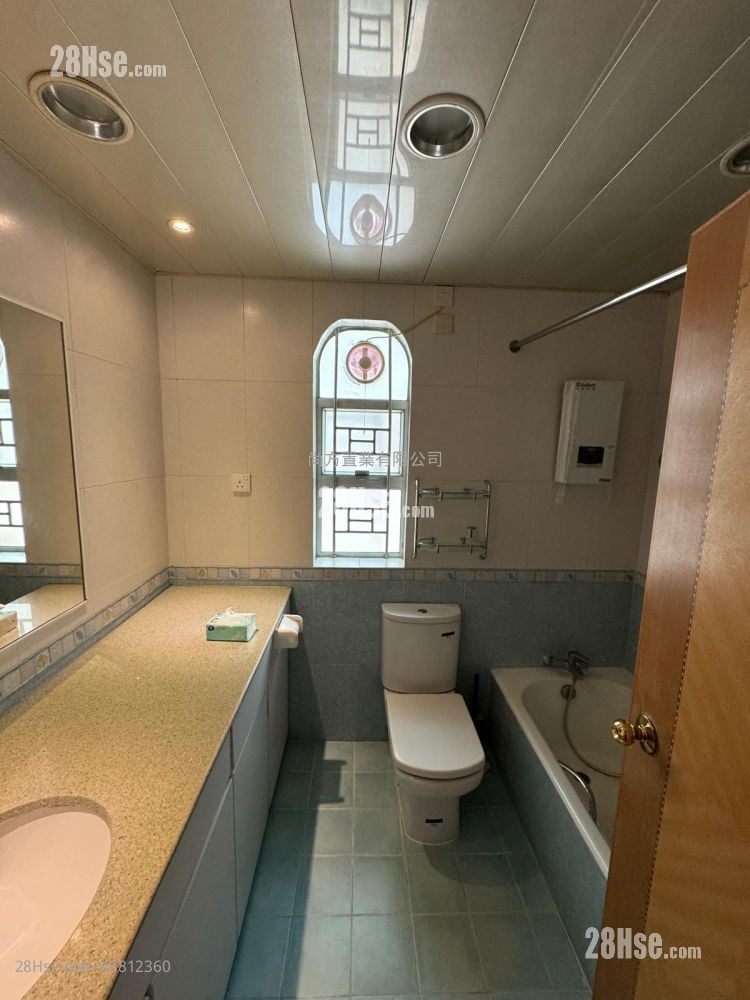 村屋 售盘 3 房 , 1 浴室 700 平方尺