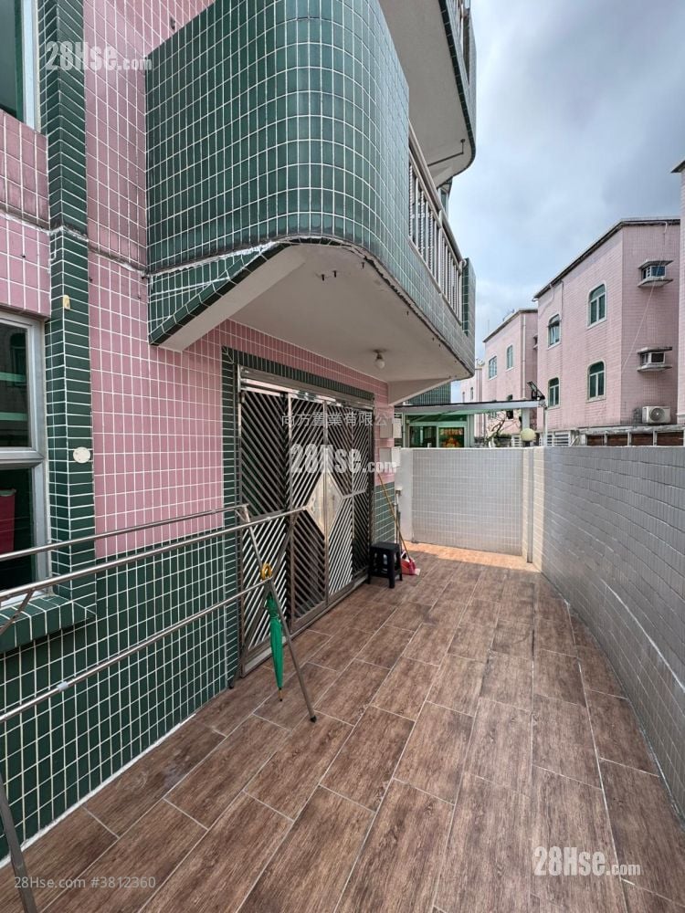 村屋 售盘 3 房 , 1 浴室 700 平方尺