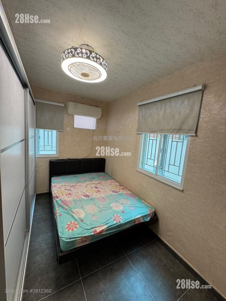 村屋 售盘 3 房 , 1 浴室 700 平方尺