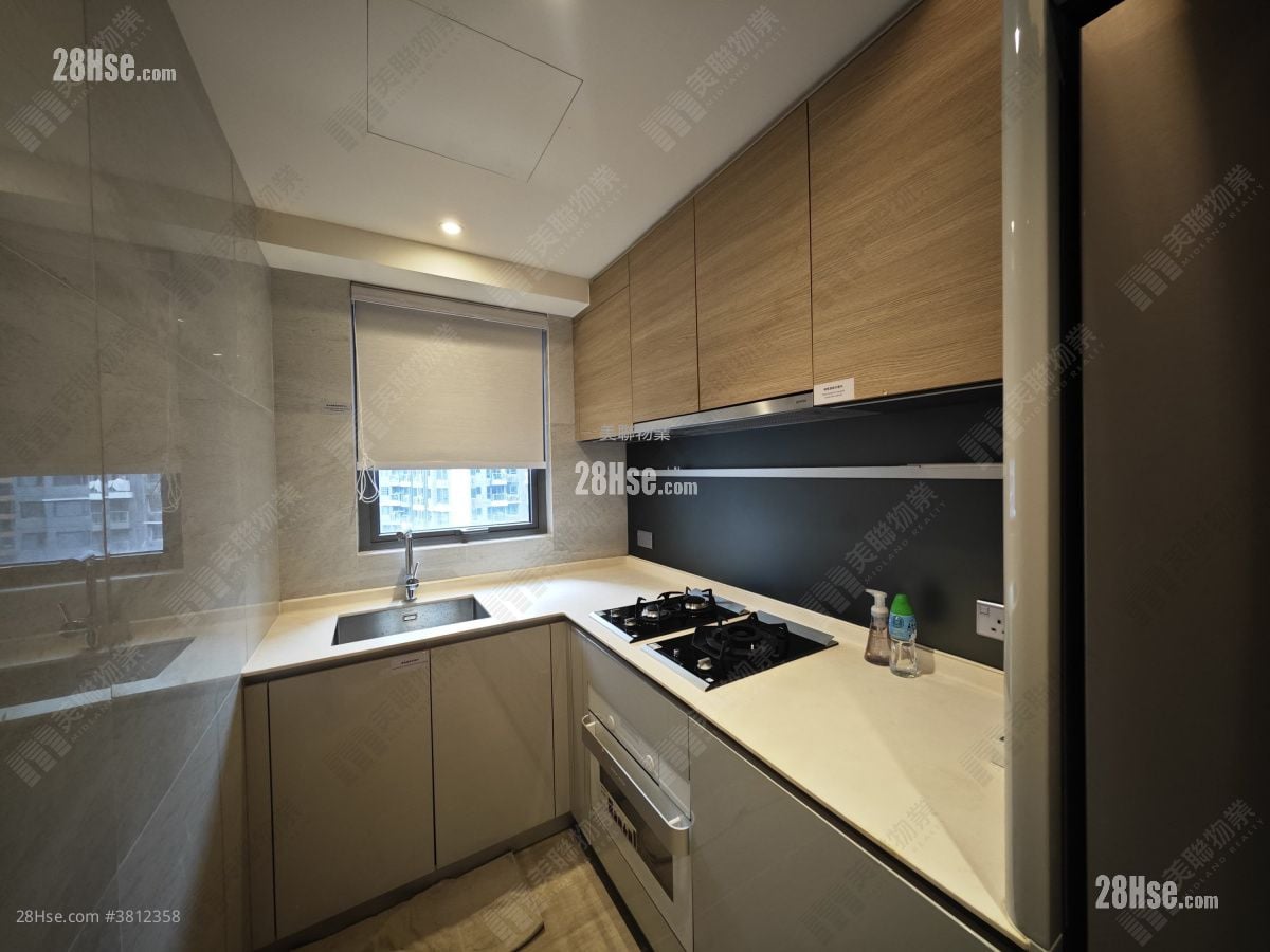 Solaria Rental 3 Bedrooms , 1 Bathroom 597 ft²