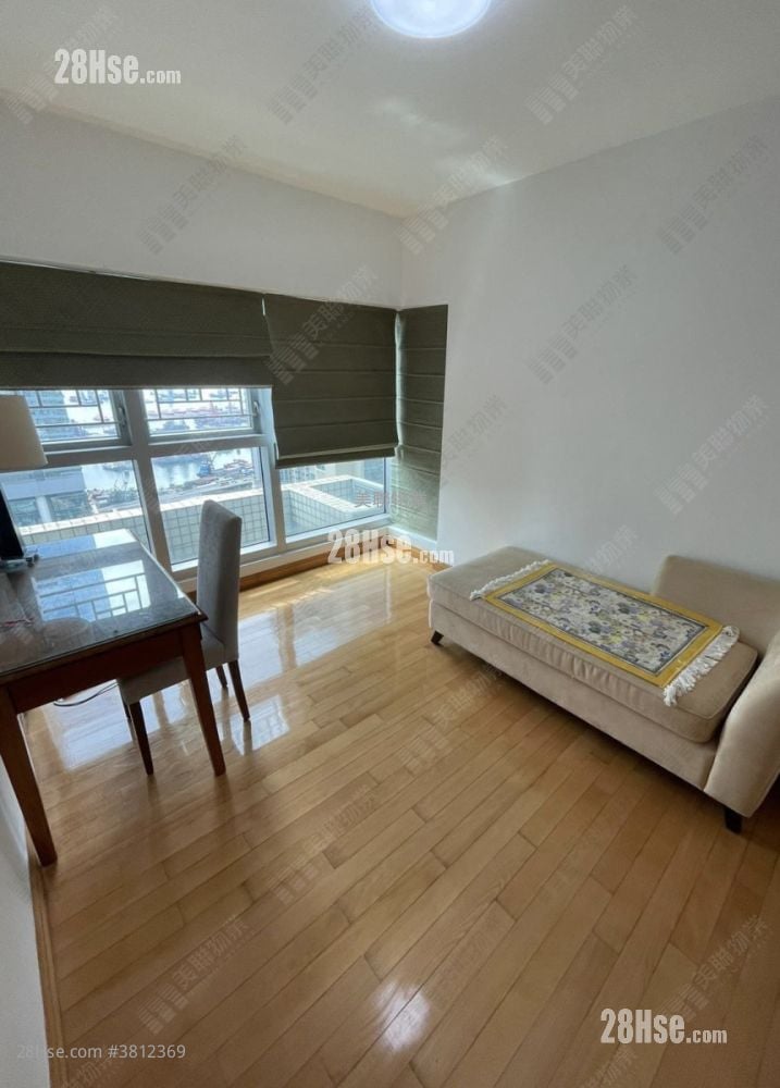 The Waterfront Rental 4 Bedrooms , 2 Bathrooms 2,011 ft²