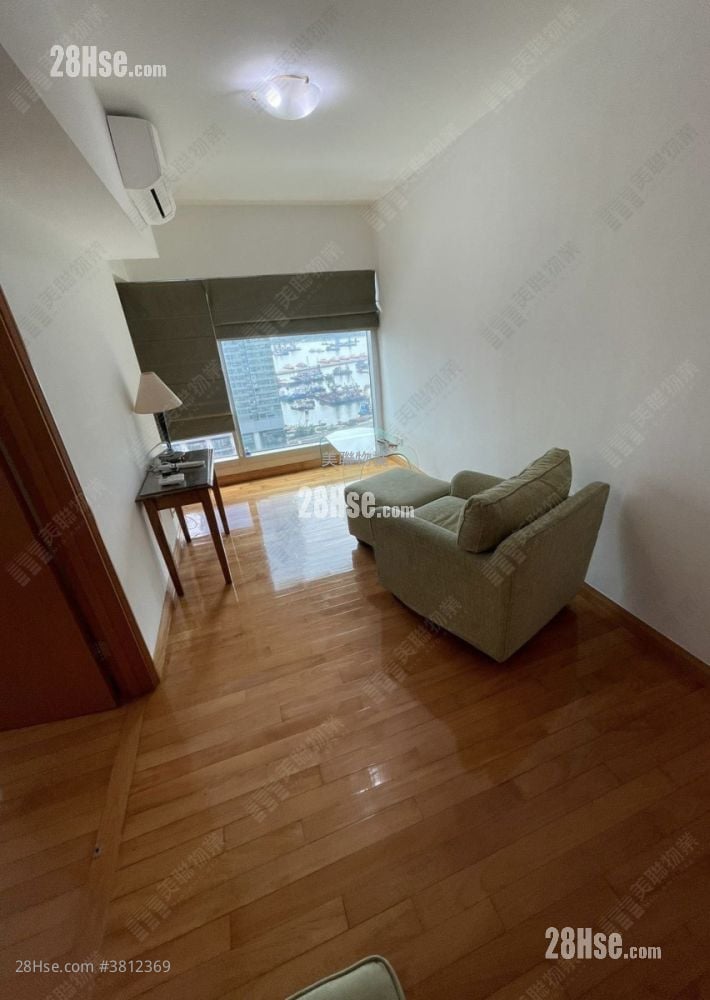 The Waterfront Rental 4 Bedrooms , 2 Bathrooms 2,011 ft²