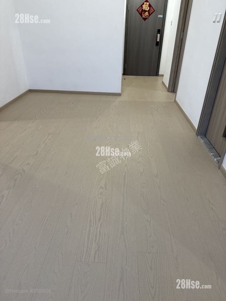 The Coast Line Rental 2 Bedrooms , 1 Bathroom 465 ft²