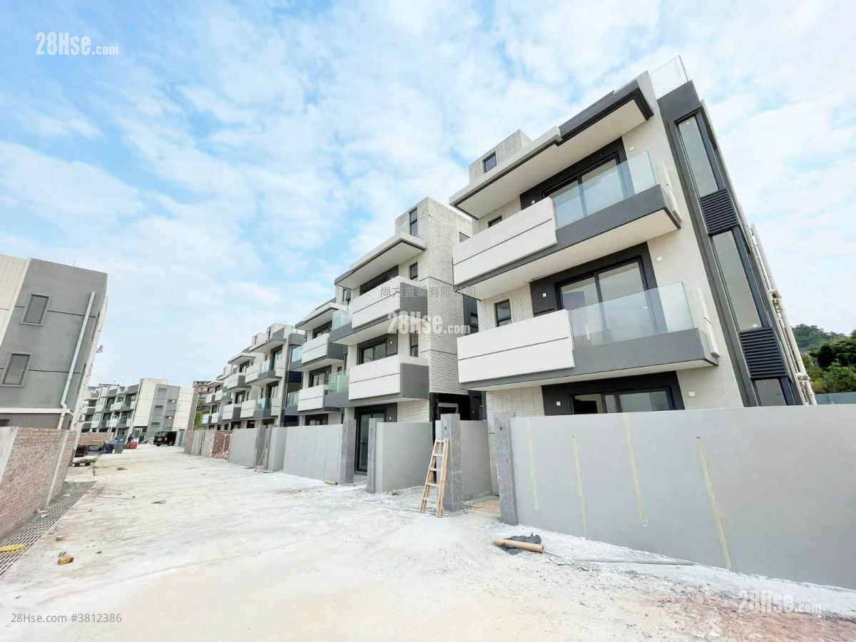 村屋 售盘 3 房 , 2 浴室 700 平方尺