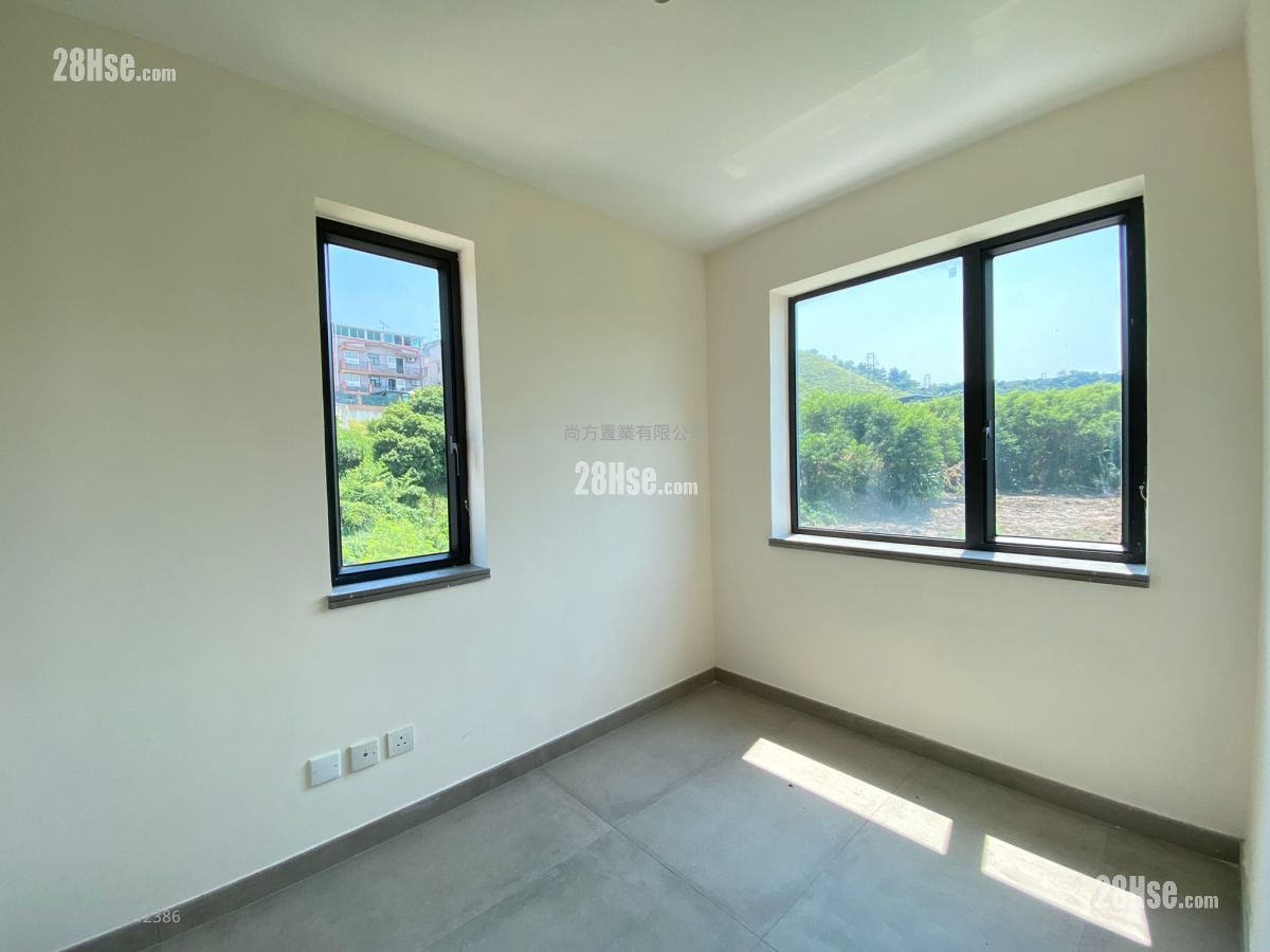 村屋 售盘 3 房 , 2 浴室 700 平方尺