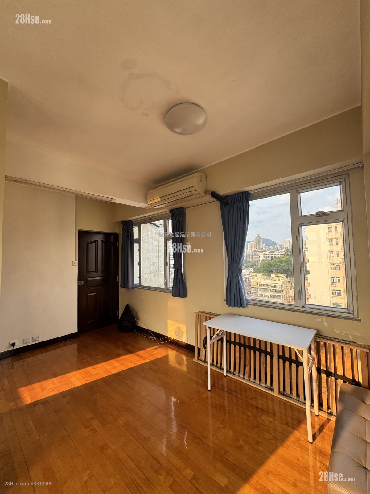 兆豐大廈 租盤 開放式間隔 216 平方呎