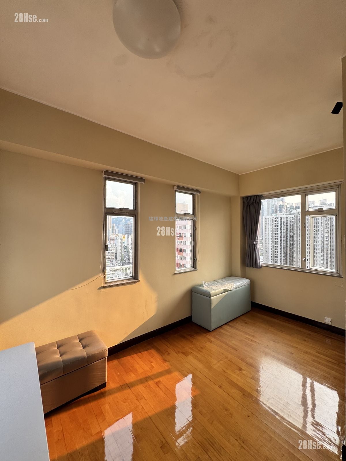 兆豐大廈 租盤 開放式間隔 216 平方呎