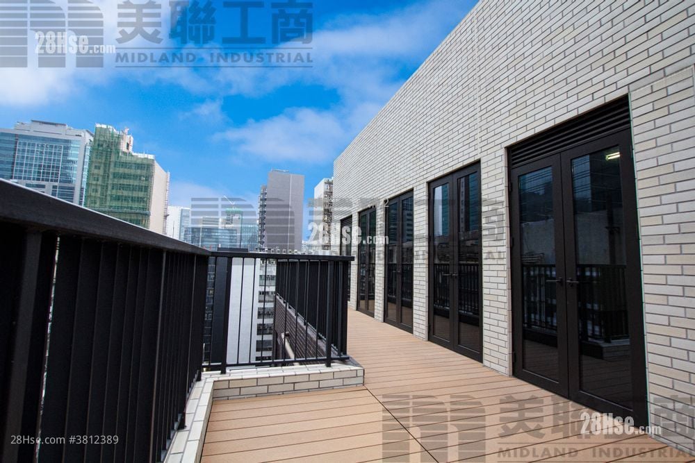 The Whitney Rental 2 Toilets