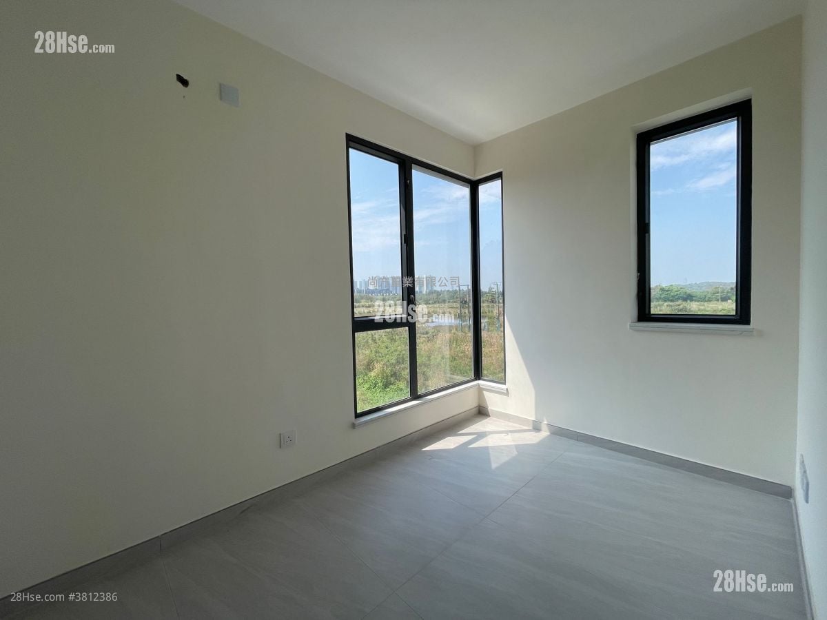 村屋 售盘 3 房 , 2 浴室 700 平方尺