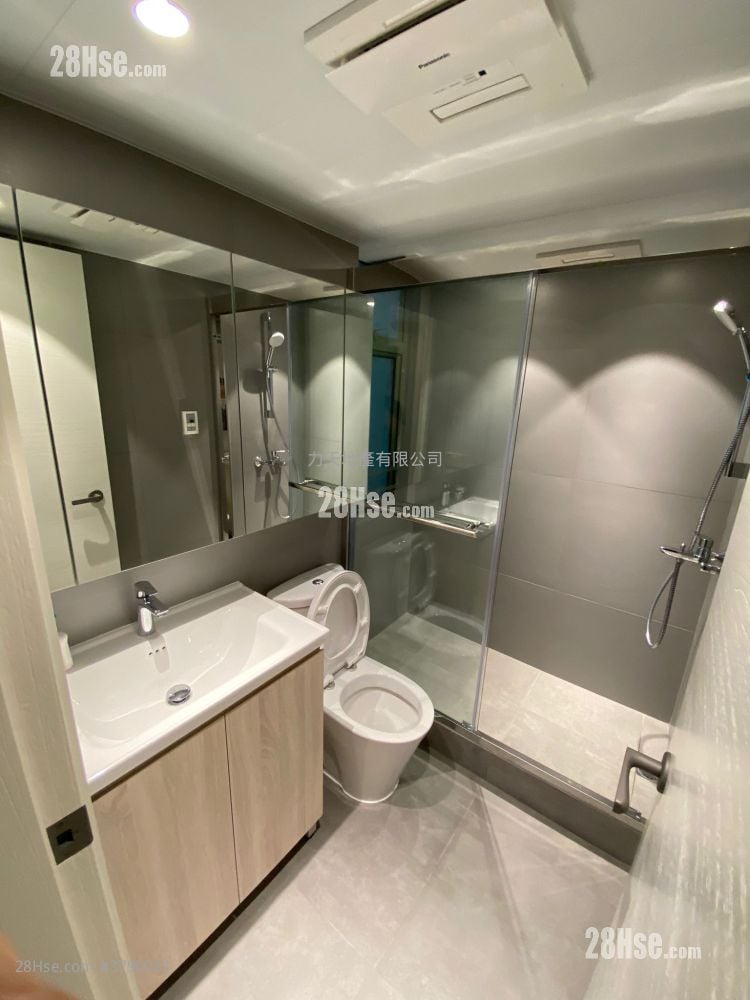 Ocean View Rental 2 Bedrooms , 1 Bathroom 490 ft²