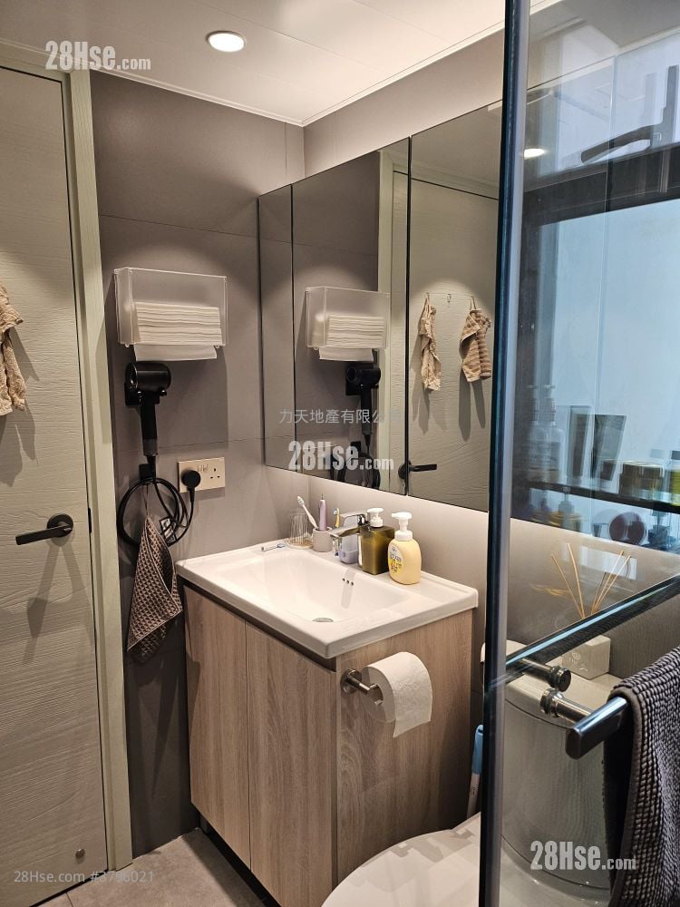 Ocean View Rental 2 Bedrooms , 1 Bathroom 490 ft²