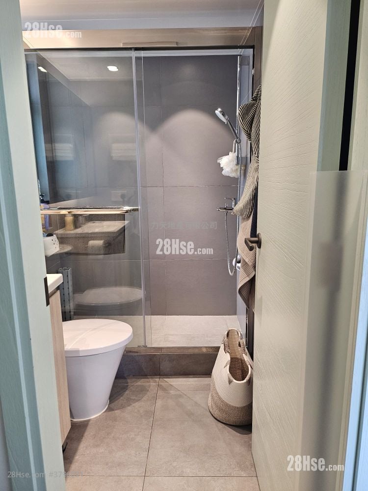 Ocean View Rental 2 Bedrooms , 1 Bathroom 490 ft²