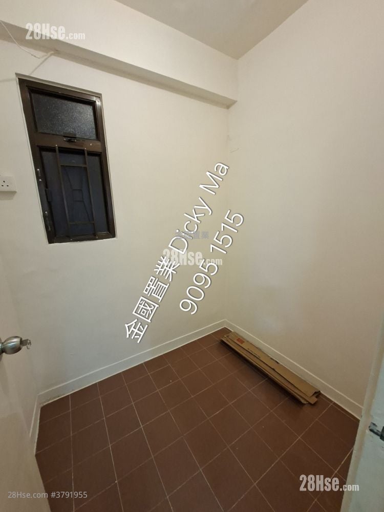 Ho On Mansion Sell 3 Bedrooms , 2 Bathrooms 753 ft²