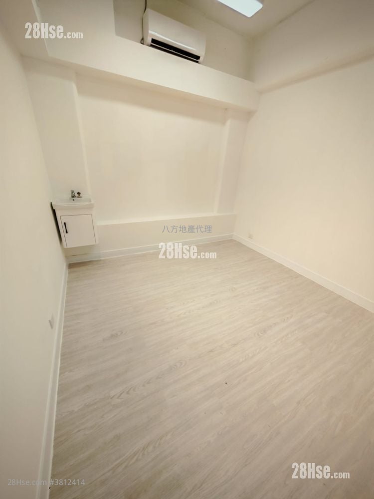 有利中心 租盤 開放式間隔