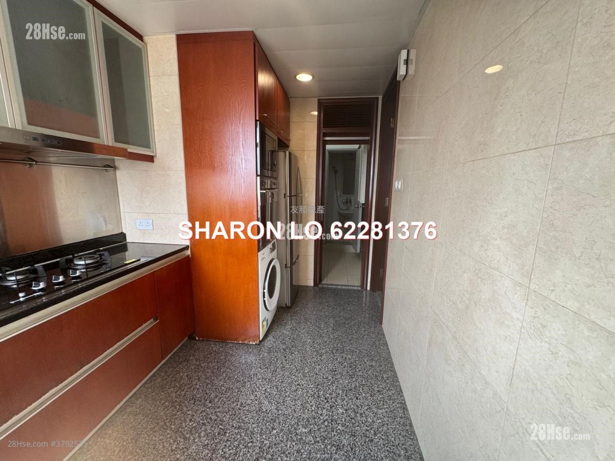 One Beacon Hill Rental 3 Bedrooms , 3 Bathrooms 1,111 ft²