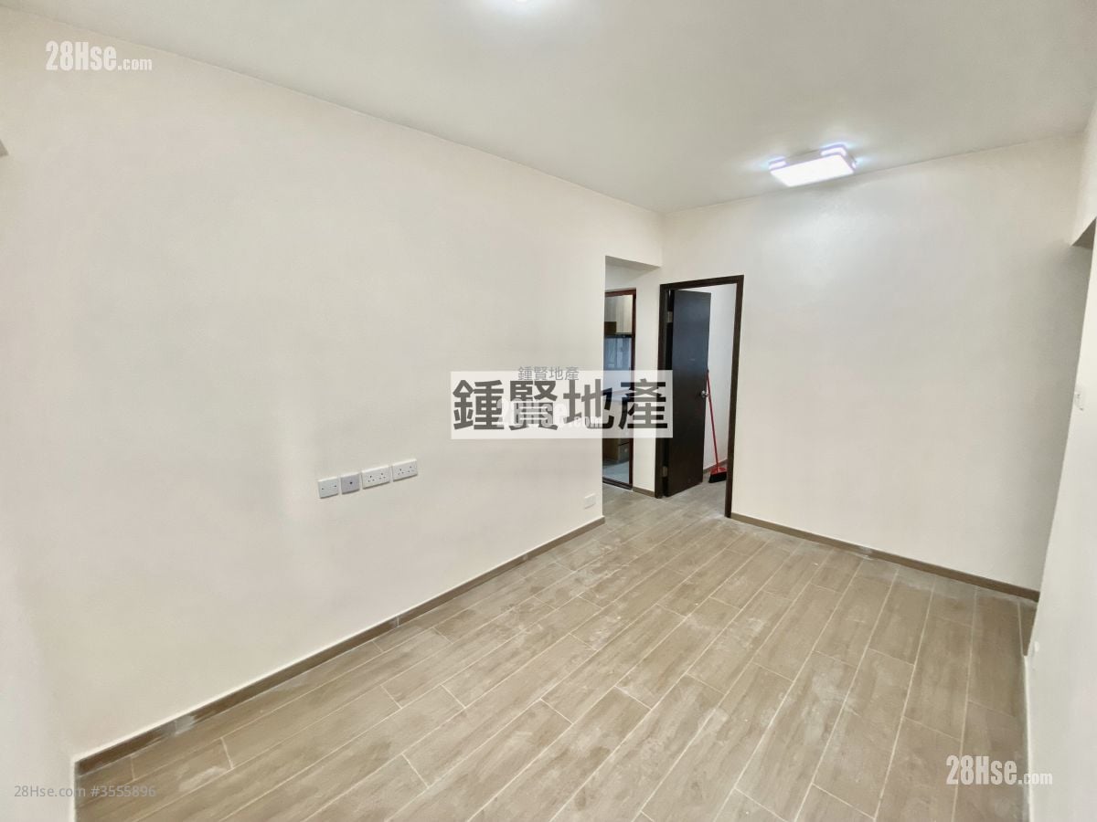 Hong Keung Mansion Sell 3 Bedrooms , 1 Bathroom 506 ft²