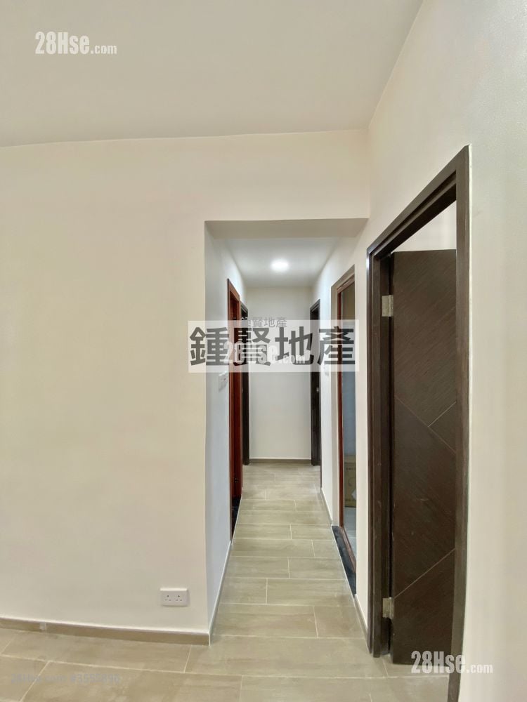 Hong Keung Mansion Sell 3 Bedrooms , 1 Bathroom 506 ft²