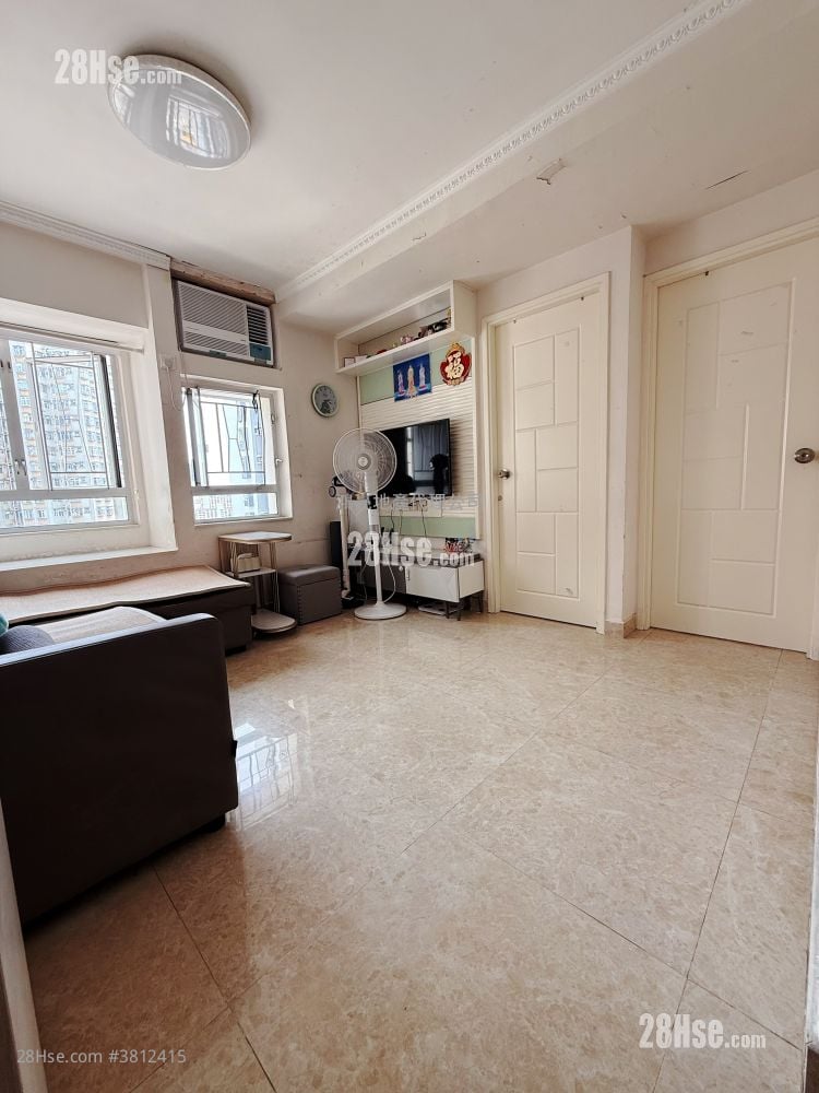 新葵芳花园 售盘 2 房 , 1 浴室 415 平方尺