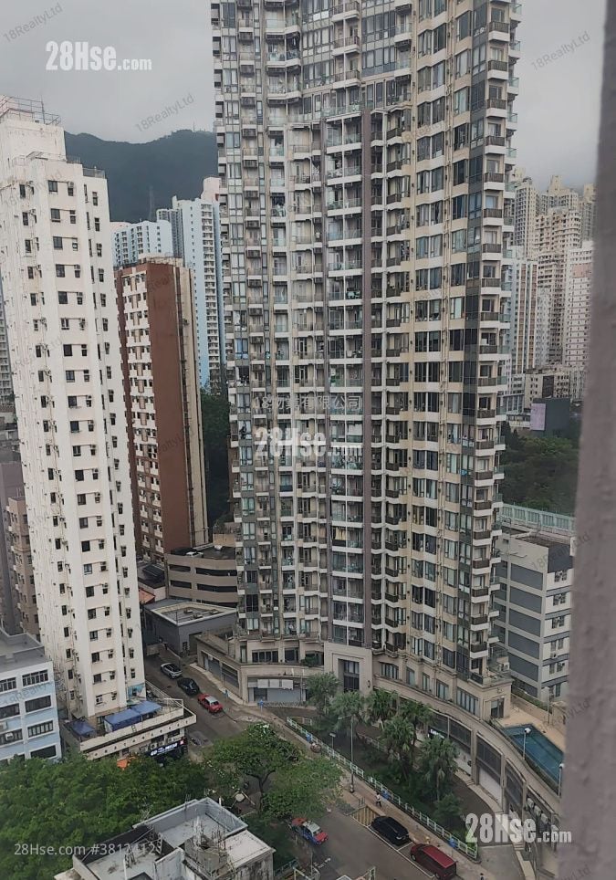 Fung Wong Chuen Building Sell 2 Bedrooms , 1 Bathroom 475 ft²