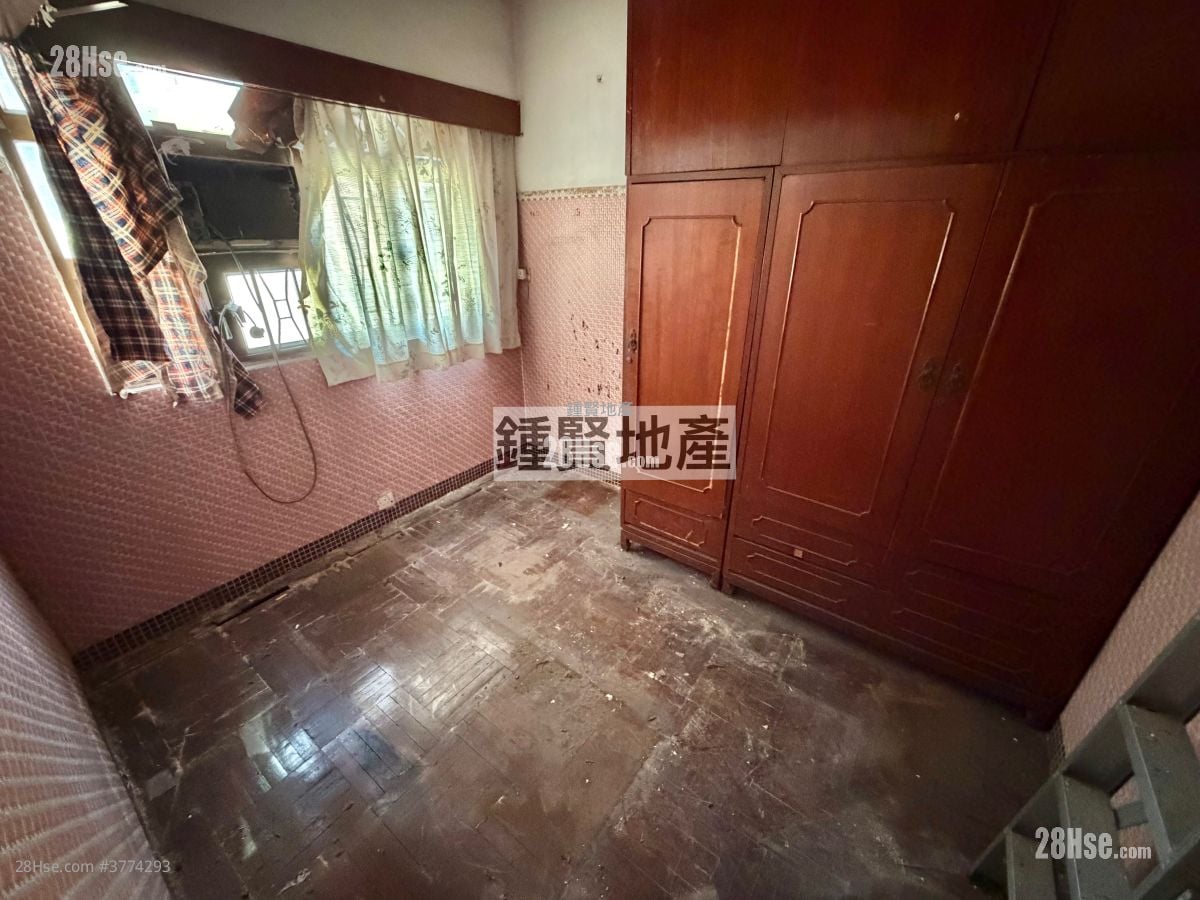 Hong Keung Mansion Sell 3 Bedrooms , 1 Bathroom 506 ft²