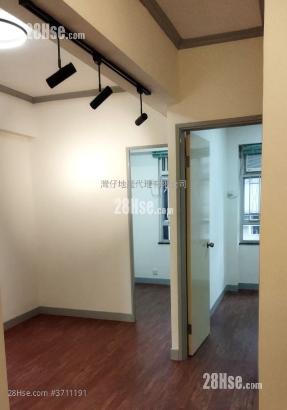 维新大厦 售盘 2 房 , 1 浴室 371 平方尺