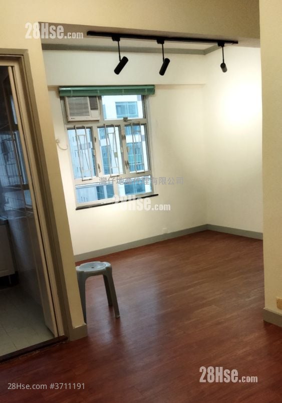 维新大厦 售盘 2 房 , 1 浴室 371 平方尺