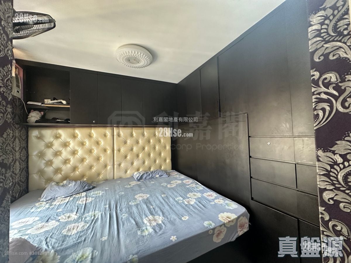 Tin Chung Court Sell 650 ft²