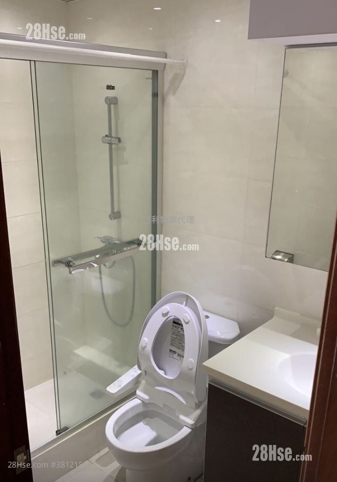 半岛大厦 售盘 3 房 , 2 浴室 734 平方尺