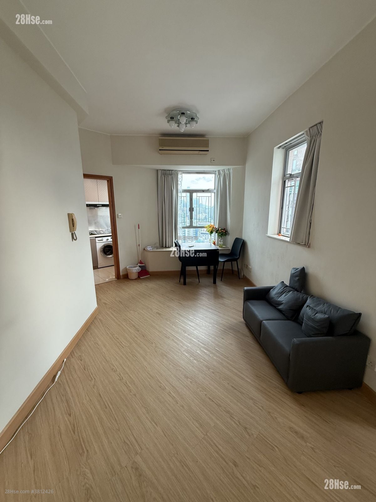 成龍居 售盤 1 房 316 平方呎