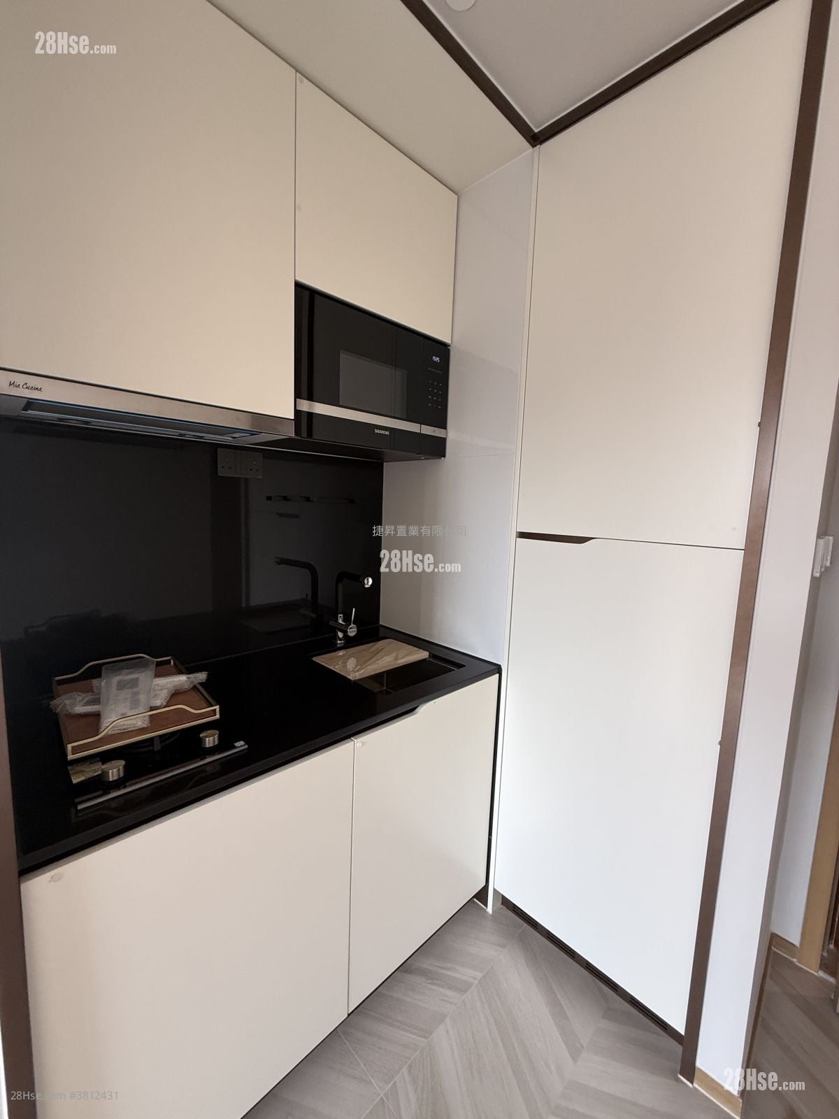 南首 租盘 2 房 , 1 浴室 263 平方尺