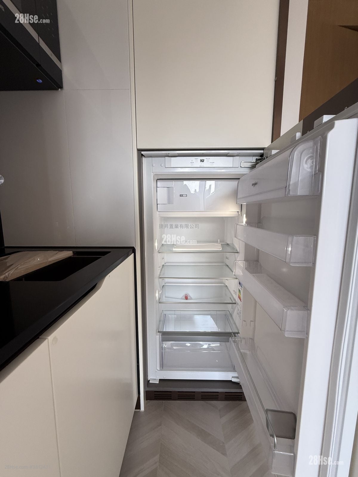 南首 租盘 2 房 , 1 浴室 263 平方尺