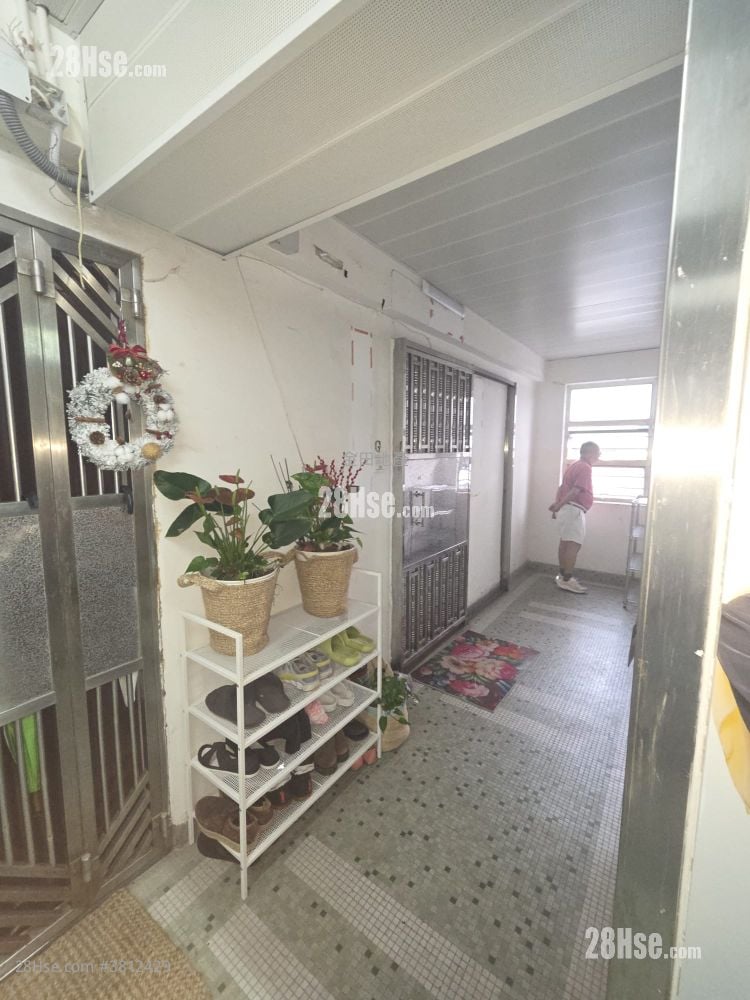 軒尼詩大廈 售盤 2 房 , 1 浴室 568 平方呎