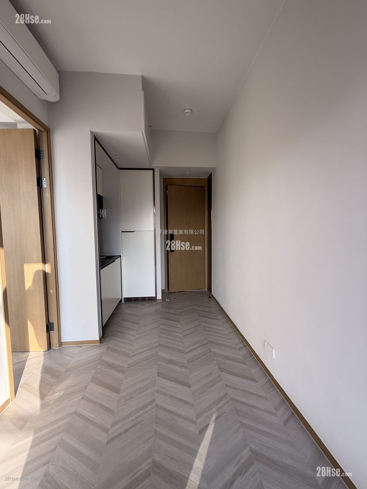 南首 租盘 2 房 , 1 浴室 263 平方尺