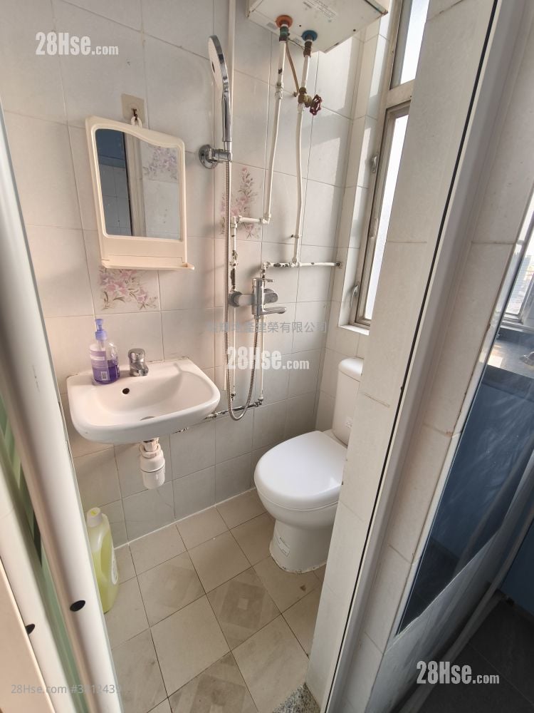 兆豐大廈 租盤 開放式間隔 , 1 浴室 237 平方呎