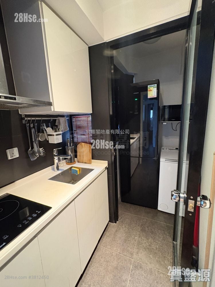 Comfort Court Sell 236 ft²