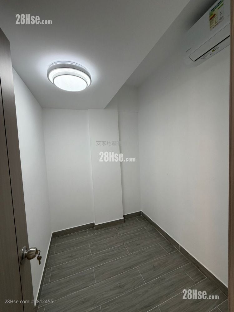 Peony House Sell 3 Bedrooms 395 ft²