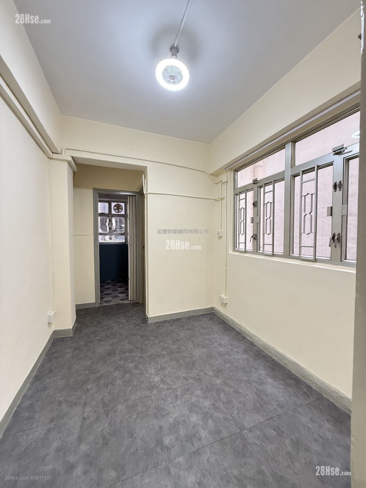 駱克道252號 售盤 1 房 , 1 浴室 226 平方呎