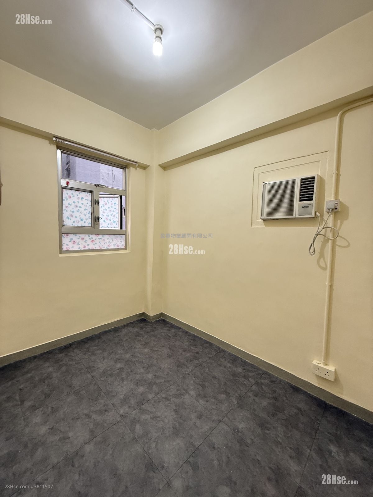 駱克道252號 售盤 1 房 , 1 浴室 226 平方呎