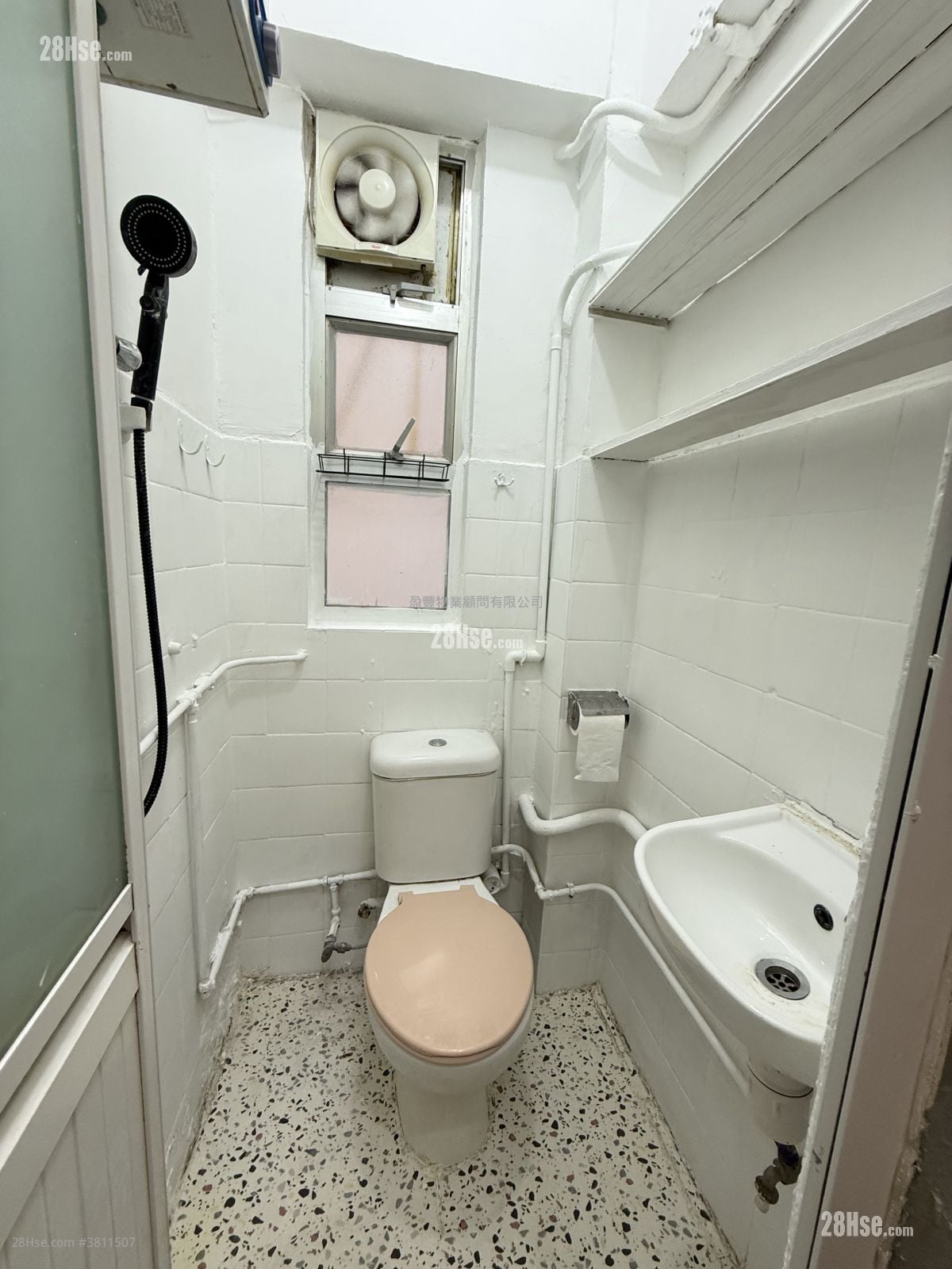 駱克道252號 售盤 1 房 , 1 浴室 226 平方呎