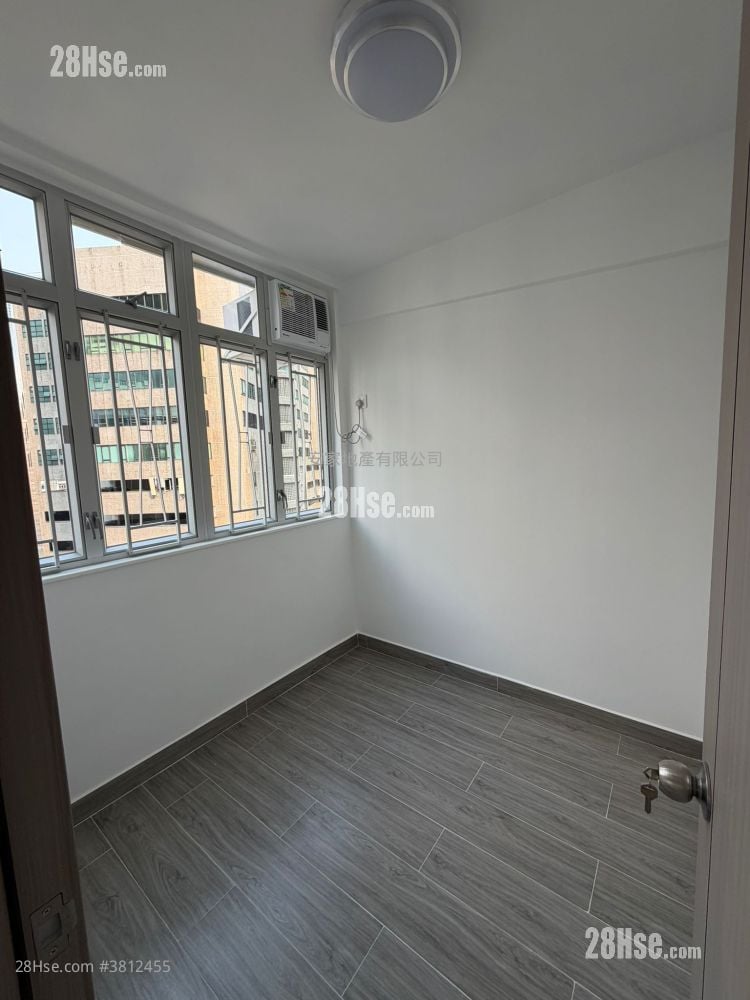 Peony House Sell 3 Bedrooms 395 ft²