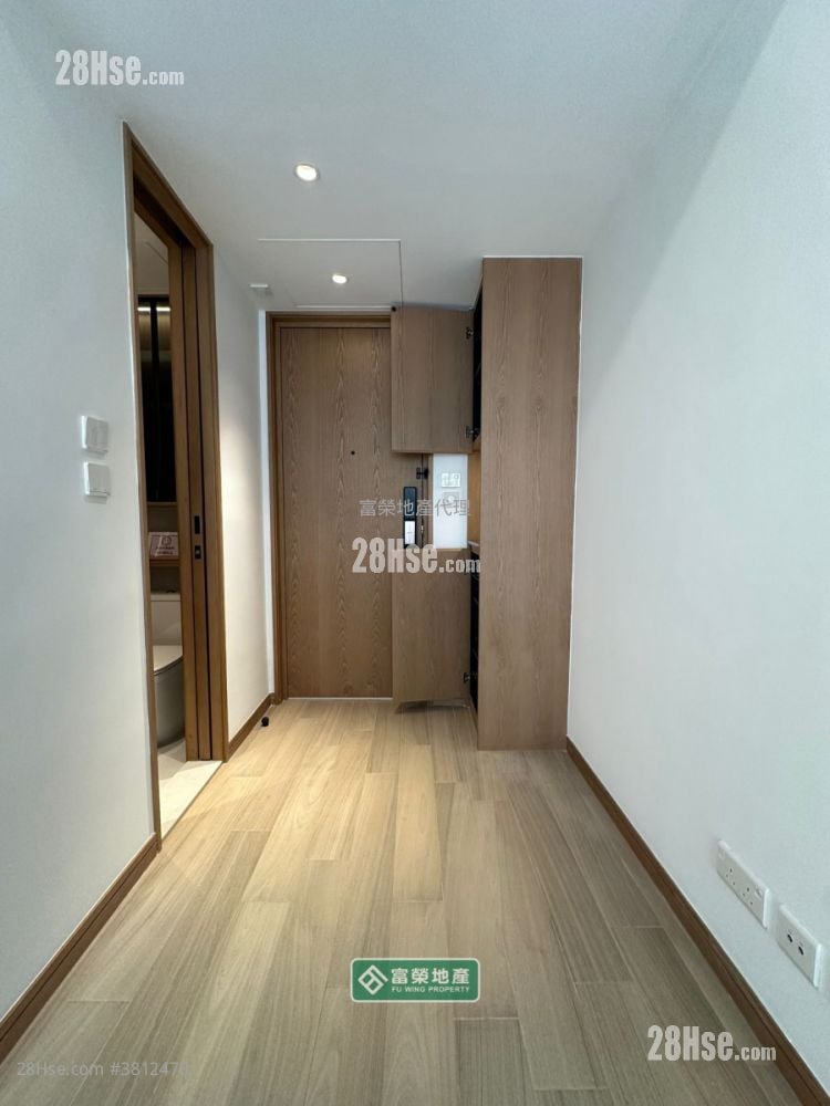 Uptify Sell Studio , 1 Bathroom 172 ft²