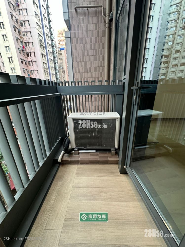 Uptify Sell Studio , 1 Bathroom 172 ft²