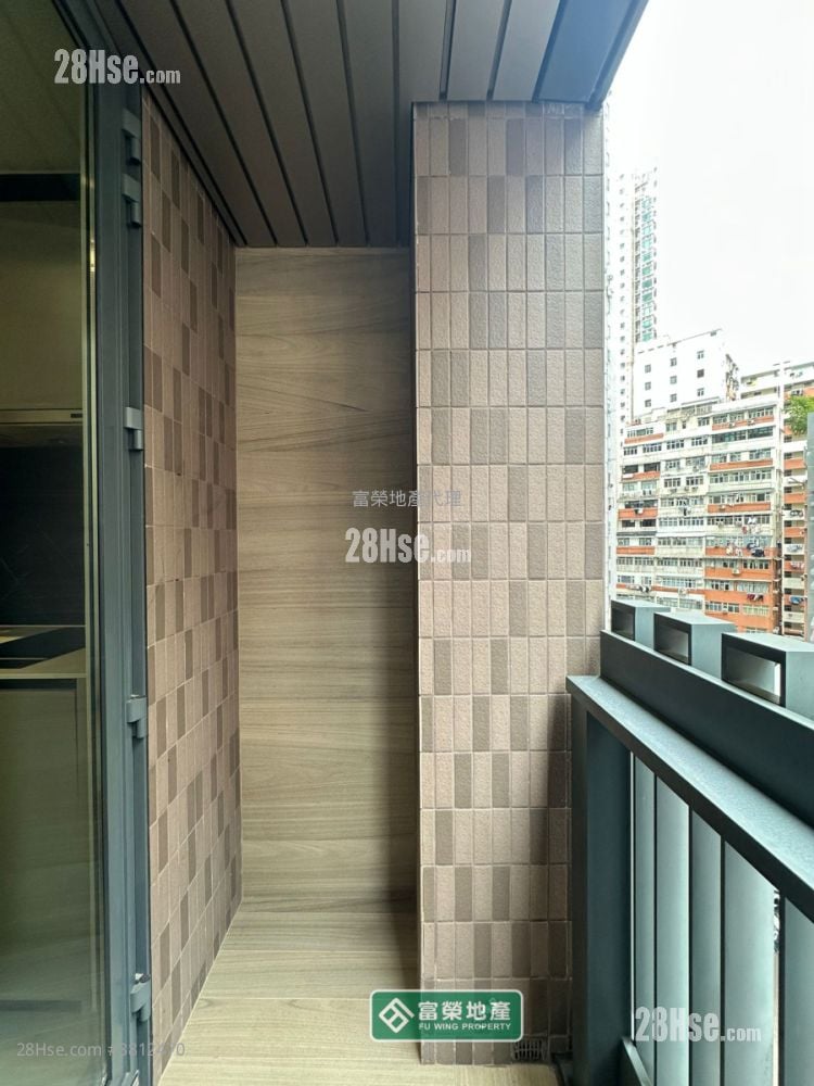 Uptify Sell Studio , 1 Bathroom 172 ft²